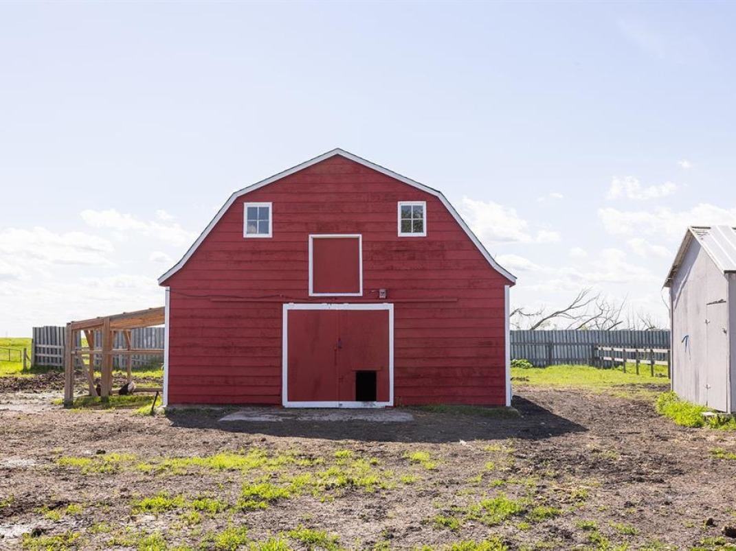 Canadian Farm News & Agriculture Real Estate Farms, Ranches, Land For